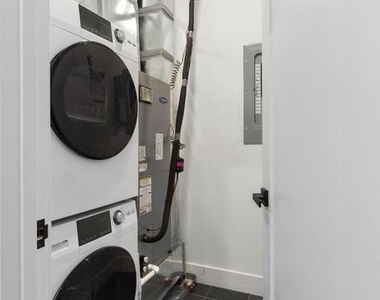 1343 Fitzwater Street - Photo Thumbnail 16