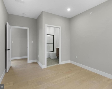 1343 Fitzwater Street - Photo Thumbnail 8