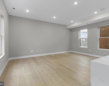 1343 Fitzwater Street - Photo Thumbnail 14