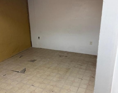 4103 I Street - Photo Thumbnail 12