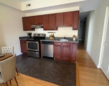 413 N Preston Street - Photo Thumbnail 11