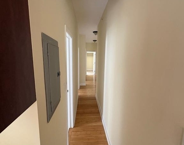 413 N Preston Street - Photo Thumbnail 1