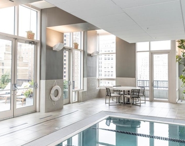 206 W Washington Square - Photo Thumbnail 7