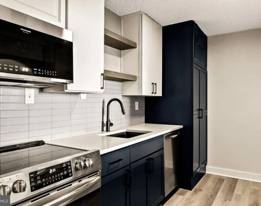 1500 Locust Street - Photo Thumbnail 1