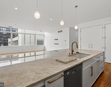 23 S 23rd Street - Photo Thumbnail 7