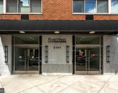 2101 Chestnut Street - Photo Thumbnail 13
