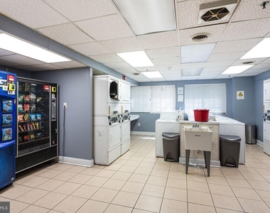 2101 Chestnut Street - Photo Thumbnail 9