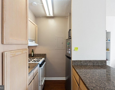 2101 Chestnut Street - Photo Thumbnail 5