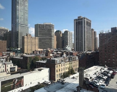 2101 Chestnut Street - Photo Thumbnail 14