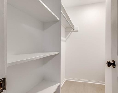4242 Pine Street - Photo Thumbnail 8