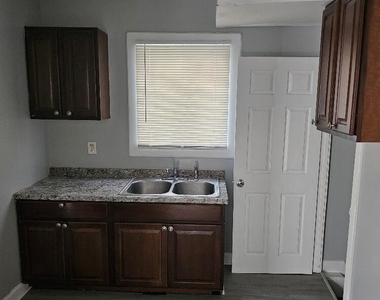 5056 Bewick Street - Photo Thumbnail 10