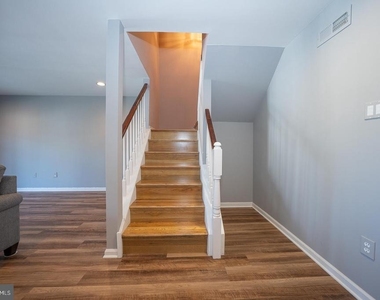 234 Lookout Place - Photo Thumbnail 17