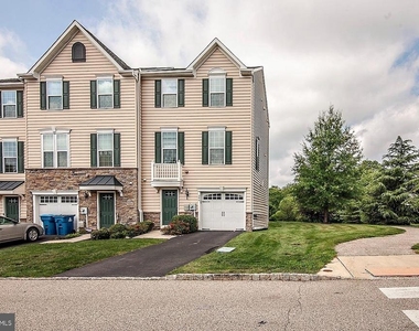 244 Macdonald Avenue - Photo Thumbnail 25