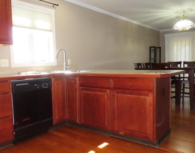 2325 Majestic Court - Photo Thumbnail 11