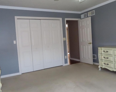 2325 Majestic Court - Photo Thumbnail 22