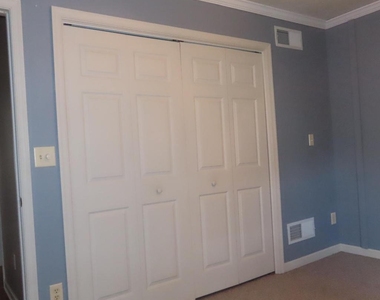 2325 Majestic Court - Photo Thumbnail 14