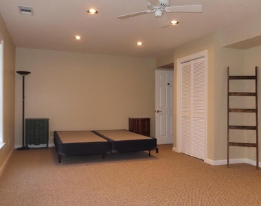 2325 Majestic Court - Photo Thumbnail 25