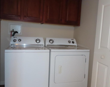 2325 Majestic Court - Photo Thumbnail 12