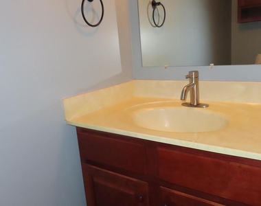 2325 Majestic Court - Photo Thumbnail 18