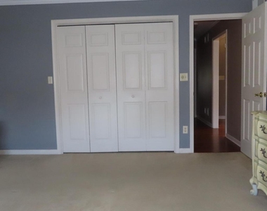 2325 Majestic Court - Photo Thumbnail 23