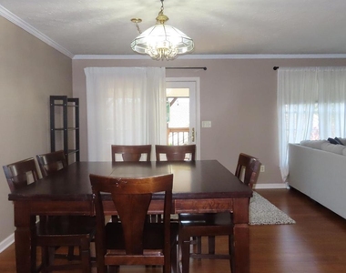 2325 Majestic Court - Photo Thumbnail 6