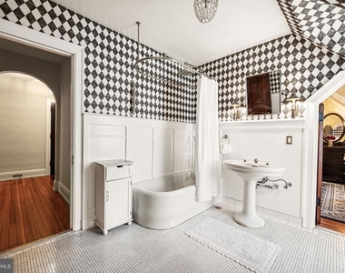 1018 Beech Rd - Photo Thumbnail 40