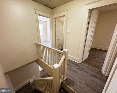 930 Mcdowell Avenue - Photo Thumbnail 6