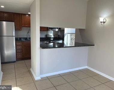1316 West Chester Pike - Photo Thumbnail 5