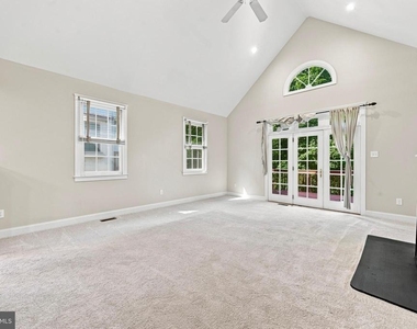 125 Margaret Lane - Photo Thumbnail 2