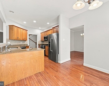 125 Margaret Lane - Photo Thumbnail 5