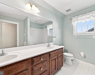 125 Margaret Lane - Photo Thumbnail 14