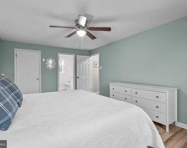 20 Barclay Street - Photo Thumbnail 6