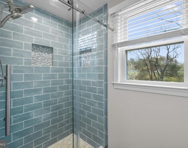 20 Barclay Street - Photo Thumbnail 15