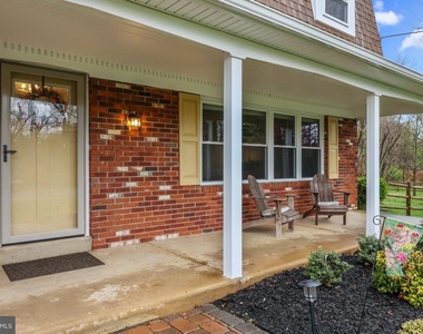 20 Barclay Street - Photo Thumbnail 2