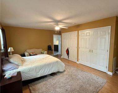 406 Pearl Street - Photo Thumbnail 14