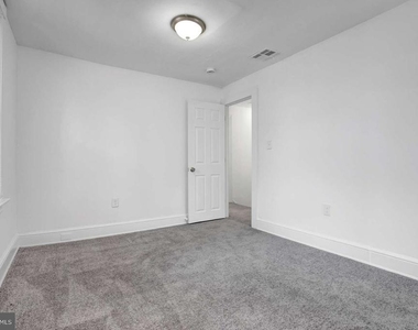 38 Brenwal Avenue - Photo Thumbnail 2