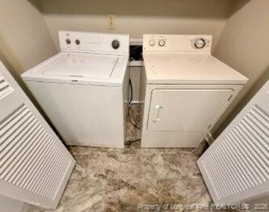 1525 Trevino Drive - Photo Thumbnail 7