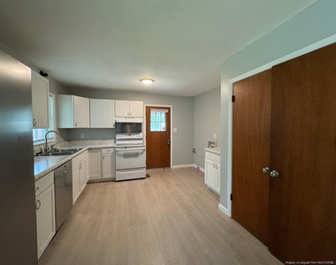 6626 Julliard Drive - Photo Thumbnail 4