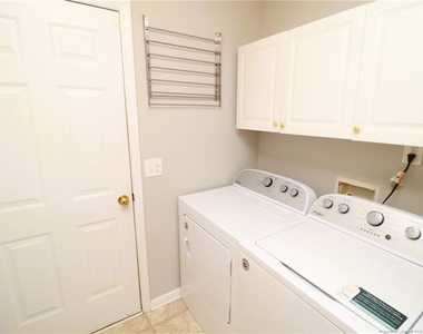 510 Wheeling Circle - Photo Thumbnail 12