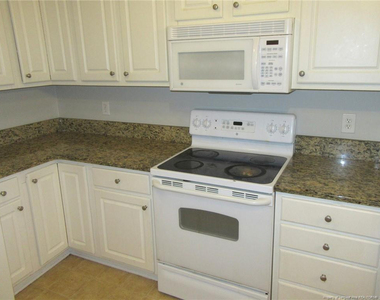 3346-11 Harbour Pointe Place - Photo Thumbnail 6