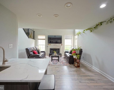 16 Buckingham Place - Photo Thumbnail 19