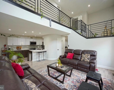 16 Buckingham Place - Photo Thumbnail 23