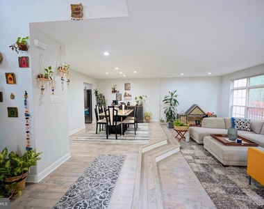 16 Buckingham Place - Photo Thumbnail 11
