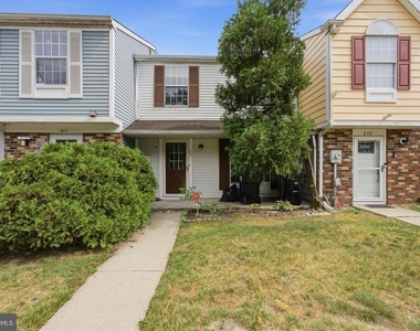 217 Vista Court - Photo Thumbnail 17
