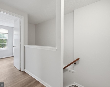217 Vista Court - Photo Thumbnail 11