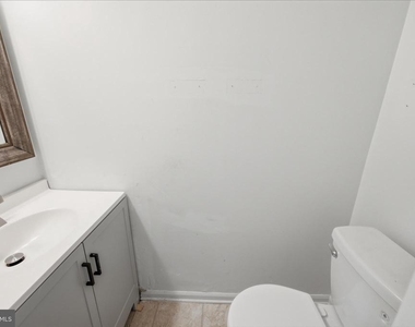 217 Vista Court - Photo Thumbnail 7