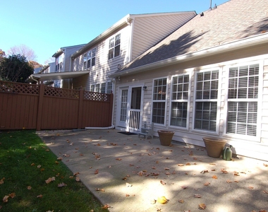 3611 Lion Ridge Court - Photo Thumbnail 18