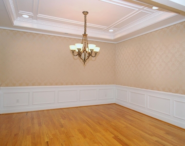 3611 Lion Ridge Court - Photo Thumbnail 6
