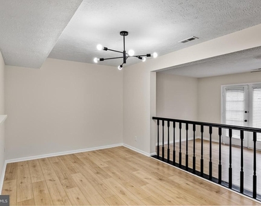 127 Villa Knoll Court - Photo Thumbnail 6