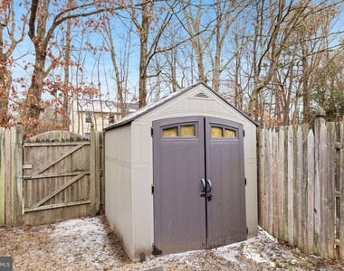 127 Villa Knoll Court - Photo Thumbnail 21